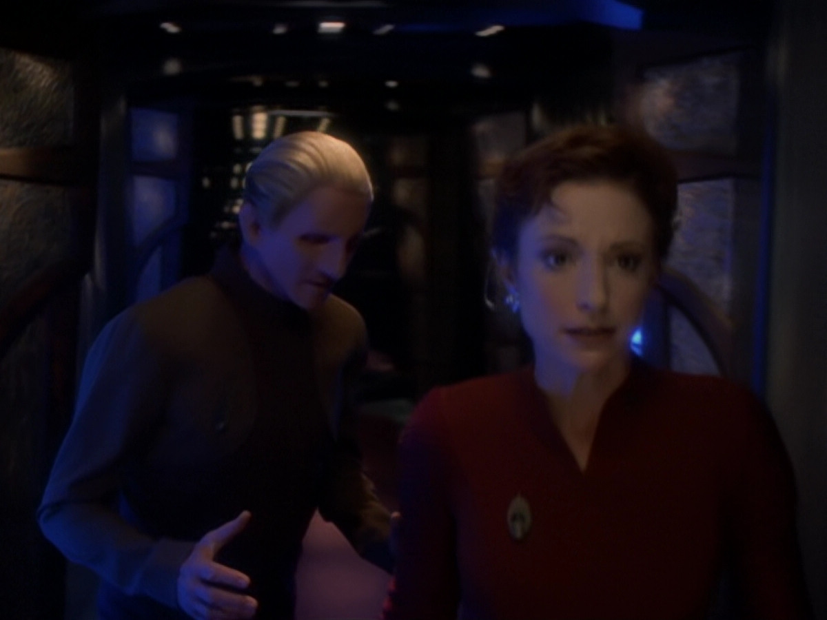 extant_StarTrek_DS9_6x05-FavorTheBold_03571.jpg
