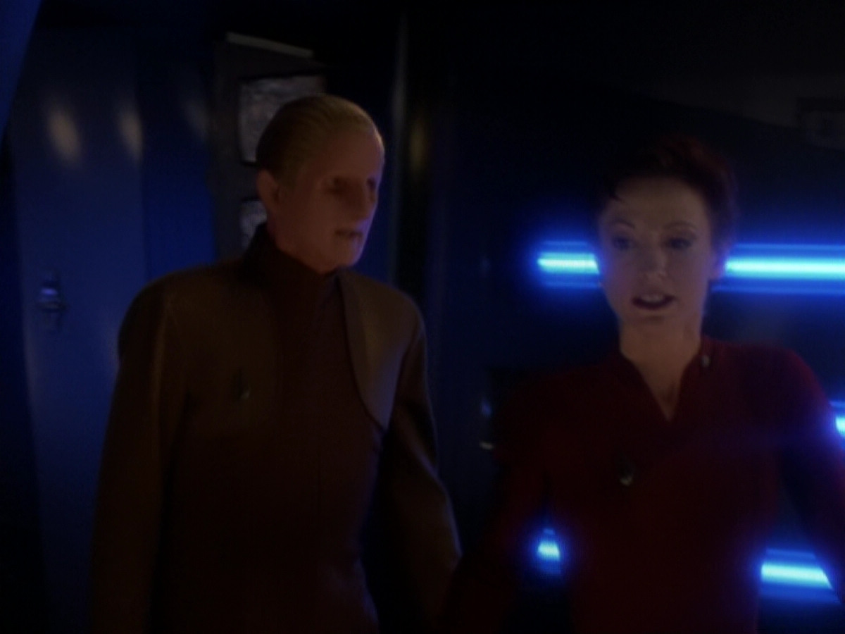 extant_StarTrek_DS9_6x05-FavorTheBold_03574.jpg