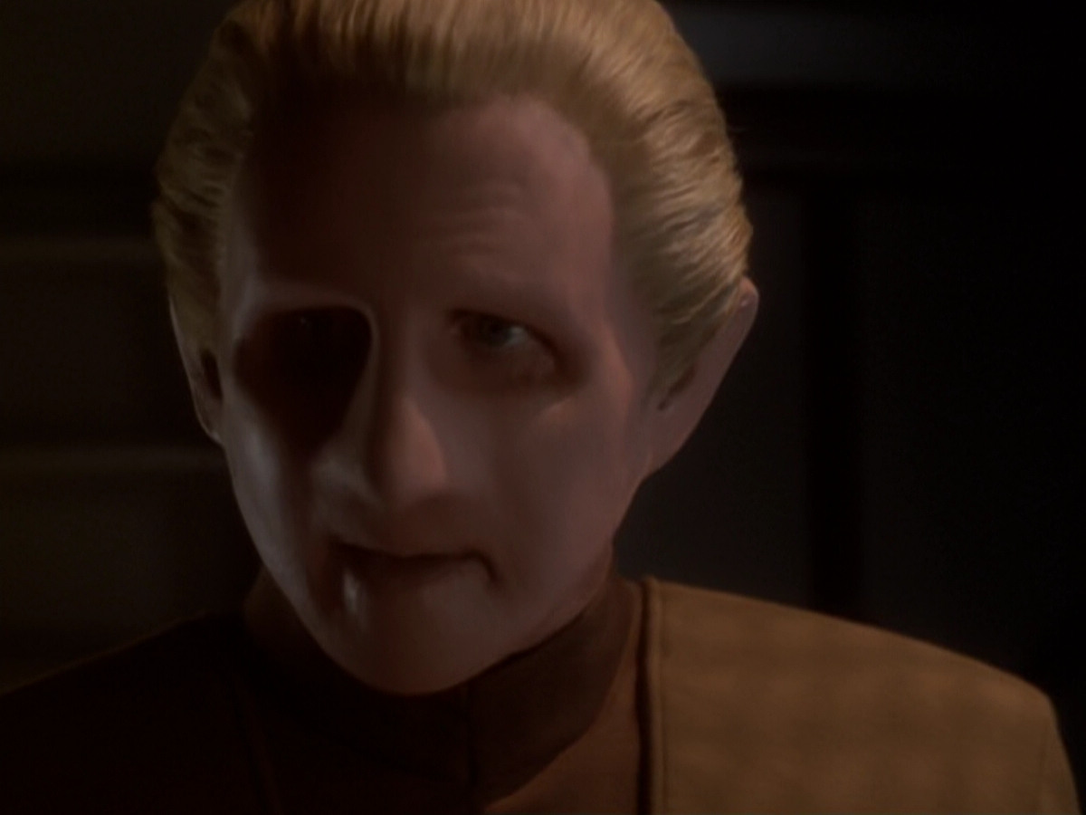 extant_StarTrek_DS9_6x05-FavorTheBold_03609.jpg