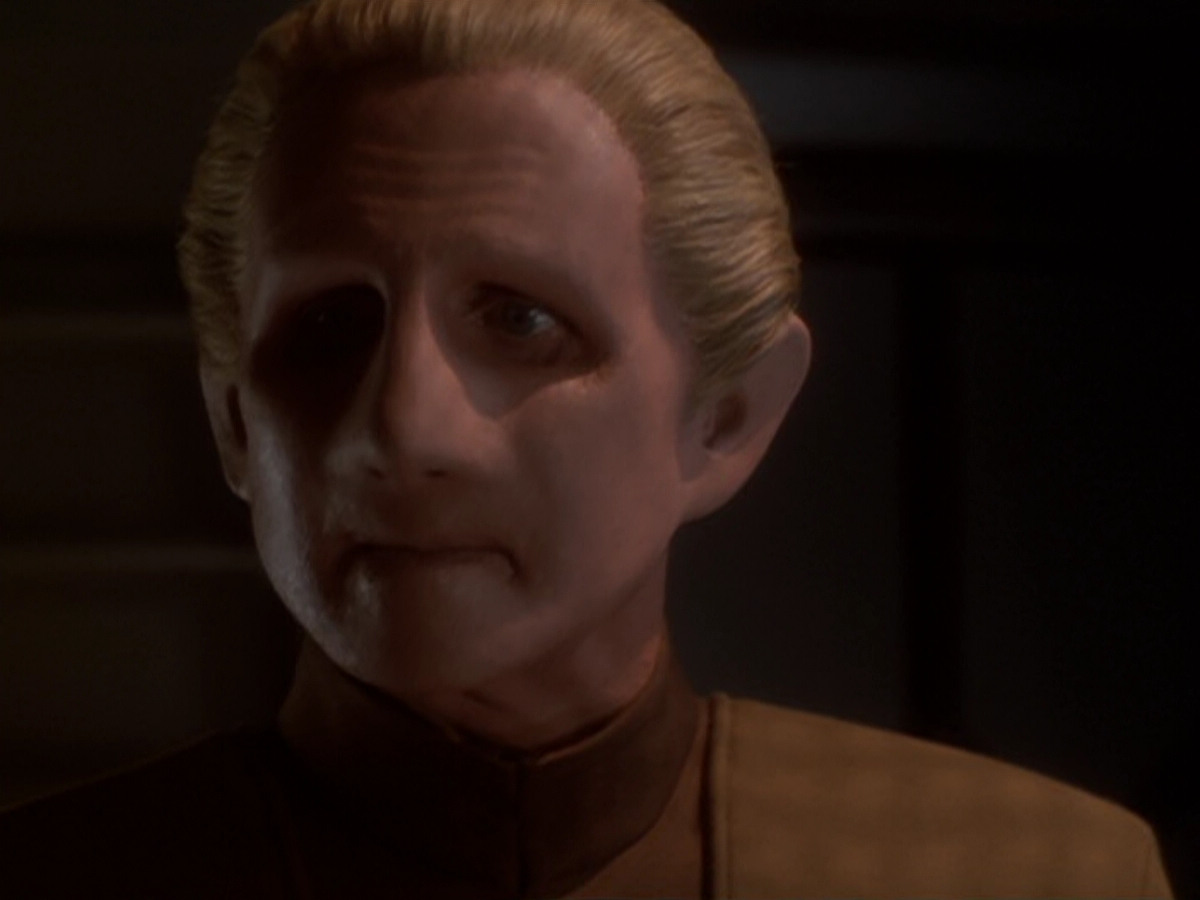 extant_StarTrek_DS9_6x05-FavorTheBold_03612.jpg