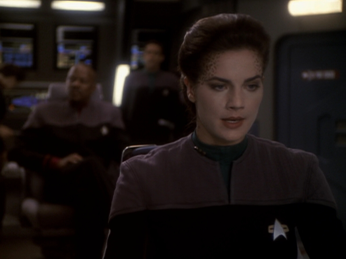 extant_StarTrek_DS9_6x05-FavorTheBold_03643.jpg
