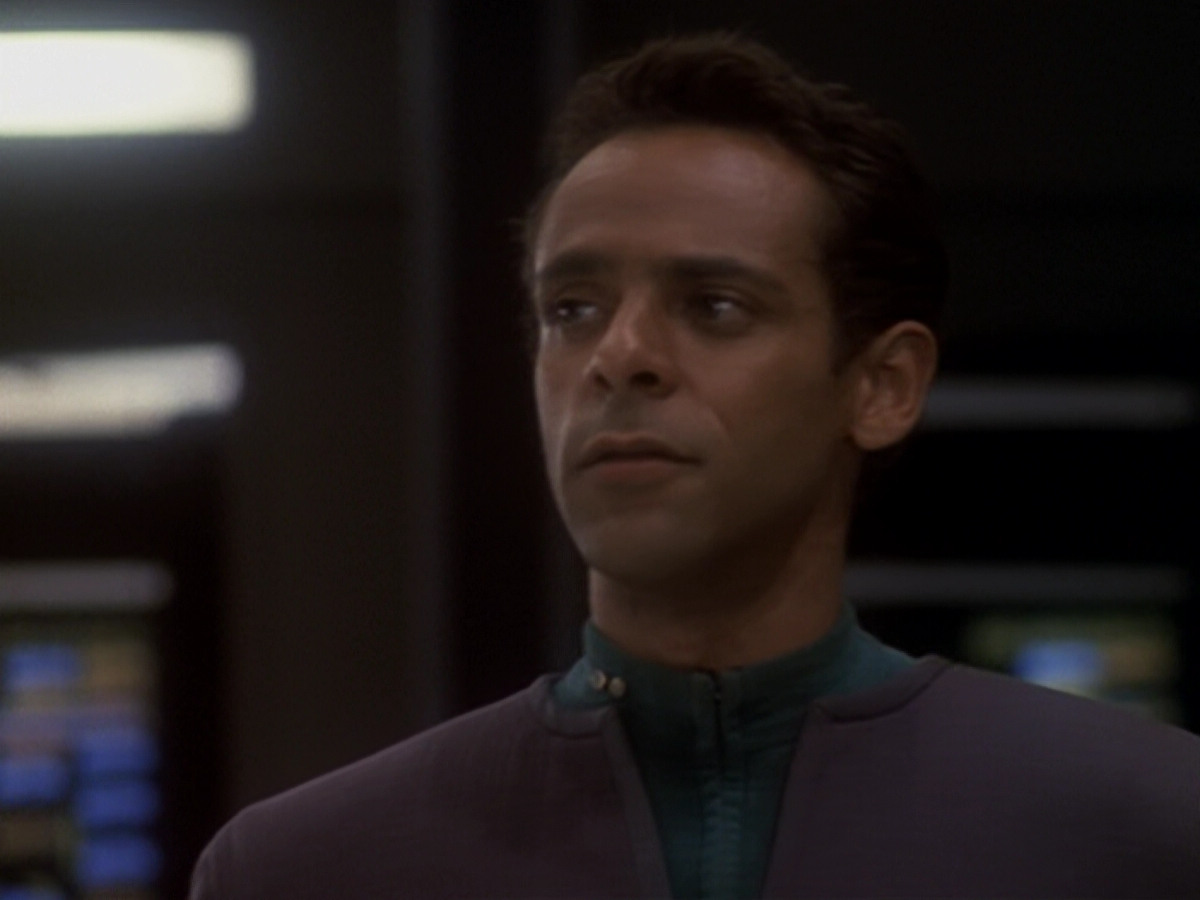 extant_StarTrek_DS9_6x05-FavorTheBold_03647.jpg