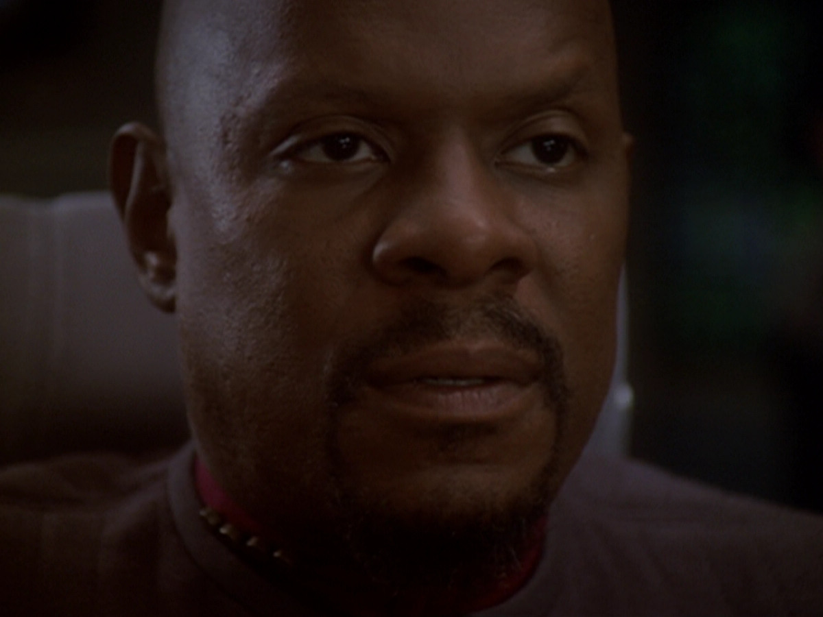 extant_StarTrek_DS9_6x05-FavorTheBold_03700.jpg