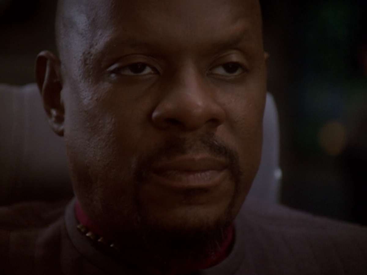 extant_StarTrek_DS9_6x05-FavorTheBold_03715.jpg