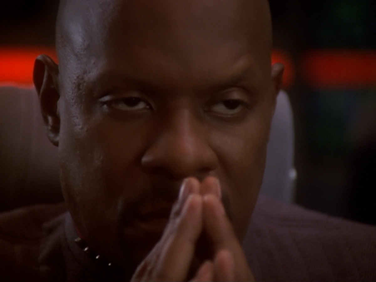 extant_StarTrek_DS9_6x05-FavorTheBold_03722.jpg