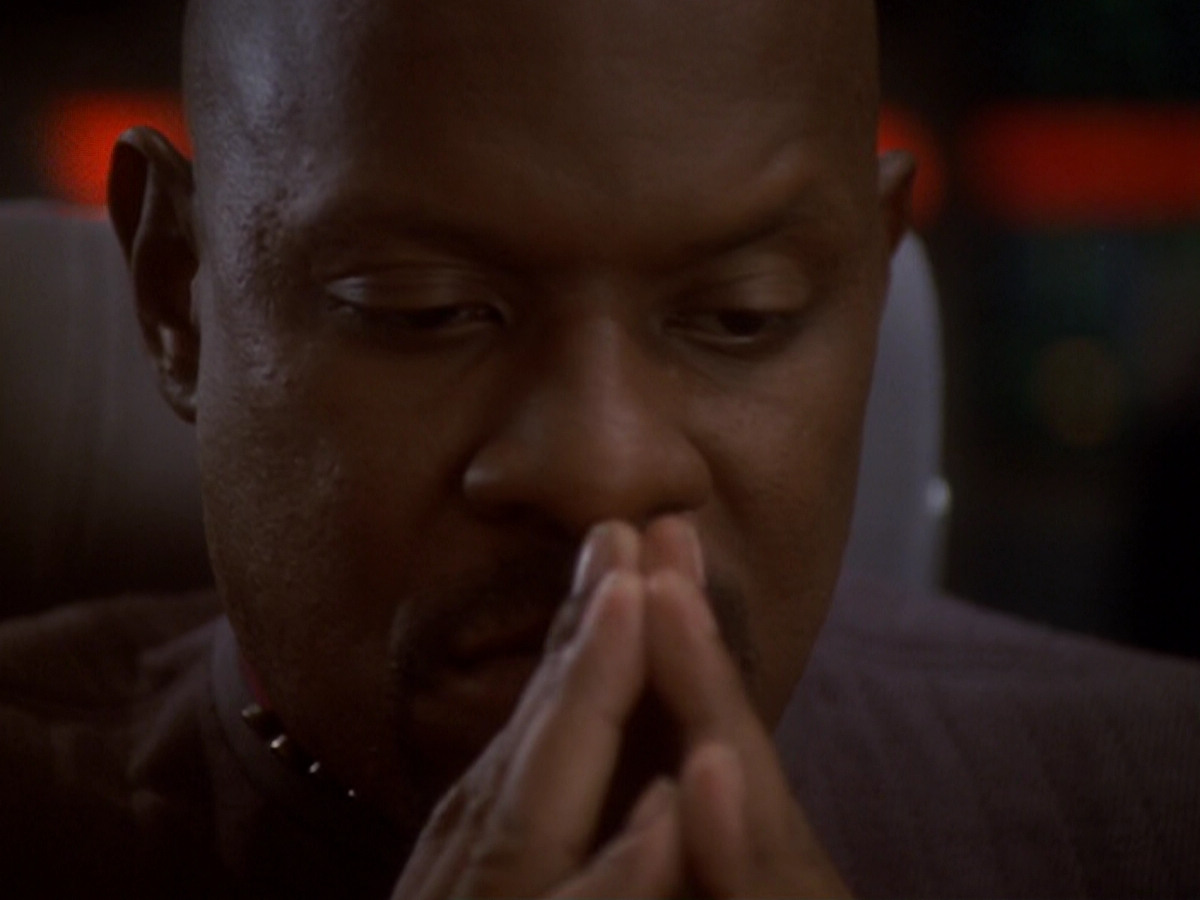 extant_StarTrek_DS9_6x05-FavorTheBold_03724.jpg