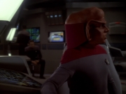 extant_StarTrek_DS9_6x05-FavorTheBold_00118.jpg