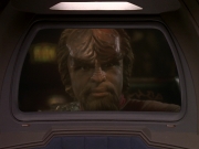 extant_StarTrek_DS9_6x05-FavorTheBold_00128.jpg