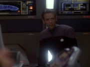extant_StarTrek_DS9_6x05-FavorTheBold_00161.jpg