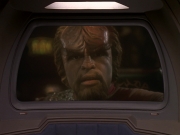 extant_StarTrek_DS9_6x05-FavorTheBold_00171.jpg