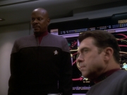 extant_StarTrek_DS9_6x05-FavorTheBold_00622.jpg