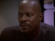 extant_StarTrek_DS9_6x05-FavorTheBold_00632.jpg
