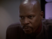 extant_StarTrek_DS9_6x05-FavorTheBold_00639.jpg