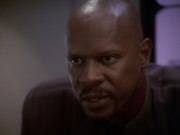 extant_StarTrek_DS9_6x05-FavorTheBold_00640.jpg