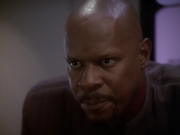 extant_StarTrek_DS9_6x05-FavorTheBold_00642.jpg