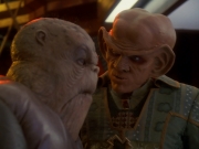 extant_StarTrek_DS9_6x05-FavorTheBold_00669.jpg