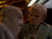 extant_StarTrek_DS9_6x05-FavorTheBold_00676.jpg