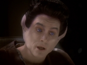 extant_StarTrek_DS9_6x05-FavorTheBold_01188.jpg