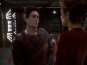 extant_StarTrek_DS9_6x05-FavorTheBold_01288.jpg