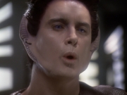 extant_StarTrek_DS9_6x05-FavorTheBold_01297.jpg