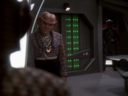 extant_StarTrek_DS9_6x05-FavorTheBold_01372.jpg