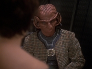 extant_StarTrek_DS9_6x05-FavorTheBold_01390.jpg