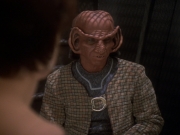 extant_StarTrek_DS9_6x05-FavorTheBold_01402.jpg