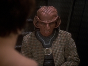 extant_StarTrek_DS9_6x05-FavorTheBold_01406.jpg