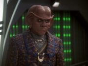 extant_StarTrek_DS9_6x05-FavorTheBold_01411.jpg