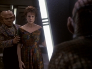 extant_StarTrek_DS9_6x05-FavorTheBold_01414.jpg