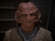 extant_StarTrek_DS9_6x05-FavorTheBold_01456.jpg