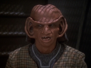 extant_StarTrek_DS9_6x05-FavorTheBold_01458.jpg