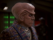 extant_StarTrek_DS9_6x05-FavorTheBold_01464.jpg