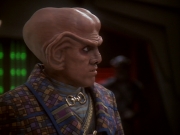 extant_StarTrek_DS9_6x05-FavorTheBold_01475.jpg