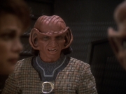 extant_StarTrek_DS9_6x05-FavorTheBold_01489.jpg