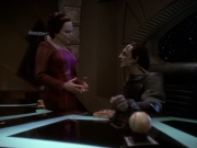 extant_StarTrek_DS9_6x05-FavorTheBold_01689.jpg