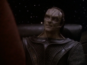 extant_StarTrek_DS9_6x05-FavorTheBold_01699.jpg