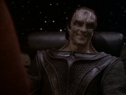 extant_StarTrek_DS9_6x05-FavorTheBold_01704.jpg