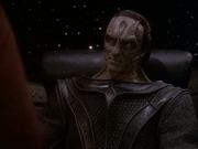 extant_StarTrek_DS9_6x05-FavorTheBold_01711.jpg