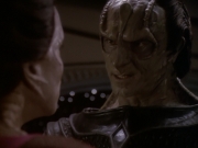 extant_StarTrek_DS9_6x05-FavorTheBold_01737.jpg