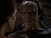 extant_StarTrek_DS9_6x05-FavorTheBold_01743.jpg