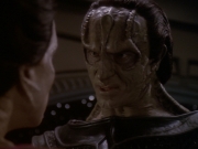 extant_StarTrek_DS9_6x05-FavorTheBold_01744.jpg
