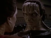 extant_StarTrek_DS9_6x05-FavorTheBold_01755.jpg