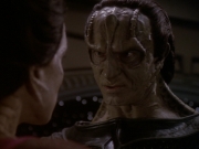 extant_StarTrek_DS9_6x05-FavorTheBold_01756.jpg
