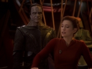 extant_StarTrek_DS9_6x05-FavorTheBold_01917.jpg