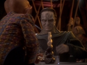 extant_StarTrek_DS9_6x05-FavorTheBold_02017.jpg