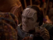 extant_StarTrek_DS9_6x05-FavorTheBold_02069.jpg