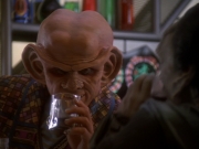 extant_StarTrek_DS9_6x05-FavorTheBold_02073.jpg