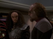 Filename=extant_StarTrek_DS9_6x05-FavorTheBold_02168.jpg
Filesize=142KiB
Dimensions=1200x900
Date added=Jan 07, 2020 extant_StarTrek_DS9_6x05-FavorTheBold_02168.jpg
