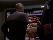 extant_StarTrek_DS9_6x05-FavorTheBold_02353.jpg